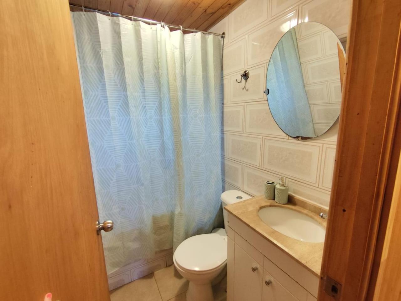 Cabanas Ayalen Con Vista Al Lago Пукон Номер фото